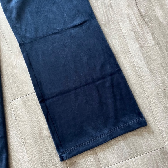 Juicy Couture Bling Velour Logo Tracksuit Set in Regal Blue Navy - Picture 7 of 7